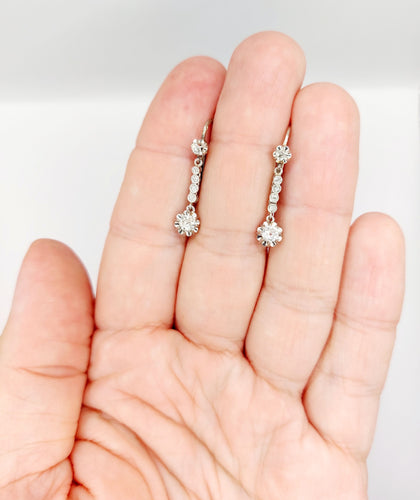 Boucles d'oreilles Dormeuses art deco or blanc 18k platine et diamants taille ancienne (circa 1930) 58 Facettes A05475