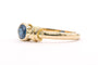 Bague 52 Bague contemporaine en or jaune sertie d'un saphir 58 Facettes 21648