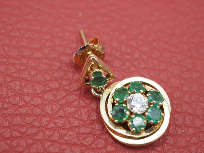 Boucles d'oreilles Boucles d'oreille émeraude marguerite 58 Facettes