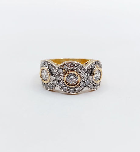 Bague 48 Bague trilobée vintage or jaune et diamants 58 Facettes A05793