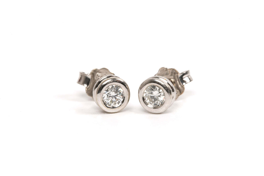 Boucles d'oreilles Boucles d'oreilles contemporaines or blanc, diamants 58 Facettes B459