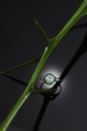 Bague 55 Bague de fiançailles Art déco vintage des années 1920 avec diamants et émeraude 58 Facettes 24197-0155
