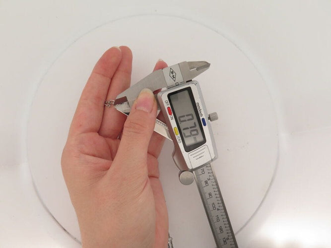 Collier collier sautoir MESSIKA kate 5781 pendentif vertical or blanc 18k diamant 0.59ct 58 Facettes 268837