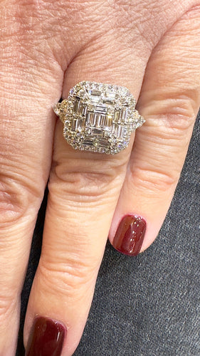 Bague 52 Bague Djula Jodie Beverly Hills haute joaillerie 58 Facettes