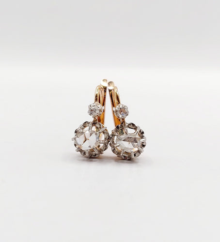 Boucles d'oreilles Dormeuses antiques en or rose 18k et diamants taille rose 58 Facettes A06338