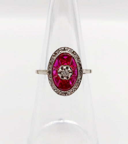 Bague 51 Bague marquise Art déco en or blanc 18k, diamant et rubis synthétiques 58 Facettes A06446