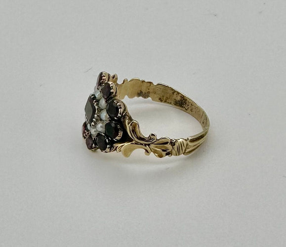 Bague 54 Bague or jaune grenat 58 Facettes