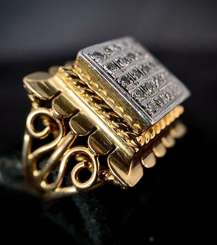 Bague 47 Bague or jaune platine avec pavage de diamants brillants et décor d'arabesques 58 Facettes