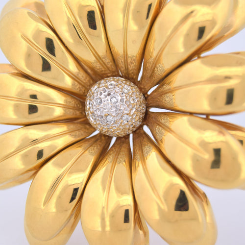 Broche Spilla a fiore en or jaune 18k et diamants 58 Facettes SP39