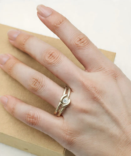 Bague 53 Damiani - Bague Solitaire Knot en or blanc 18k et diamant 58 Facettes