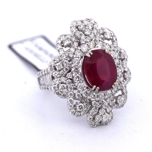 Bague 54 Bague en or blanc avec rubis, diamants et baguettes 58 Facettes