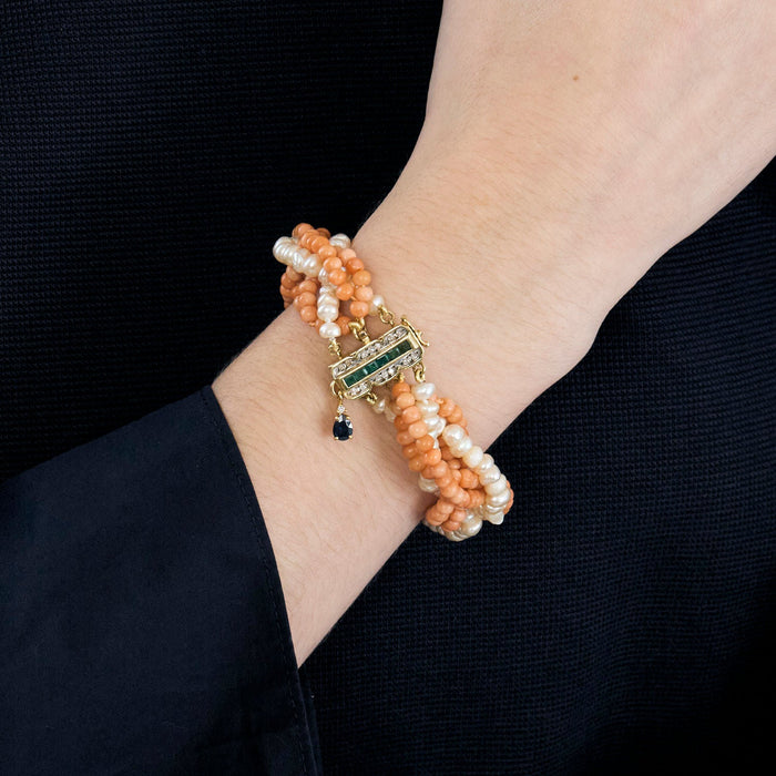 Bracelet or jaune perles baroques corail émeraudes et diamants