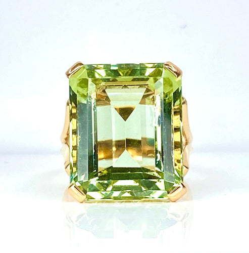 Bague en or jaune et béryl vert 20 carats