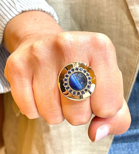 Boucles d'oreilles Parure 4 pièces en or jaune 18 carats saphirs bleus et chrysobéryls oeil de chat 58 Facettes