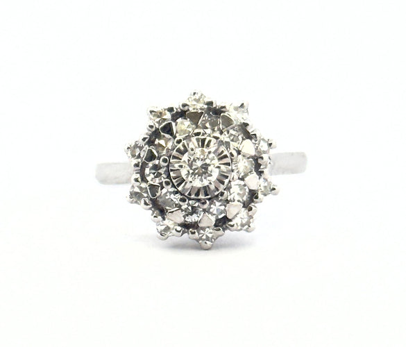 Bague 52 Bague en or blanc 18 carats et diamants 58 Facettes