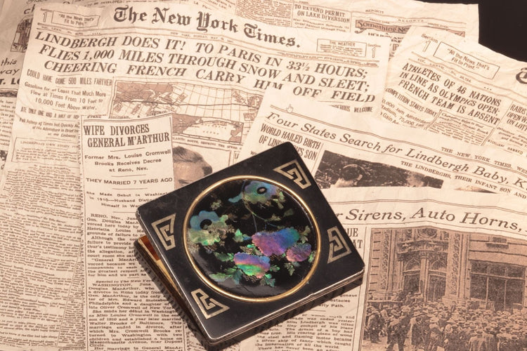 Drame déco : l'étui à cigarettes de 1928 qui murmure les secrets de MacArthur