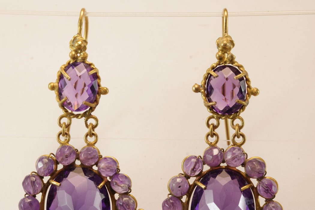 Boucles d'oreilles Antique amethyst gold earrings 58 Facettes 7622