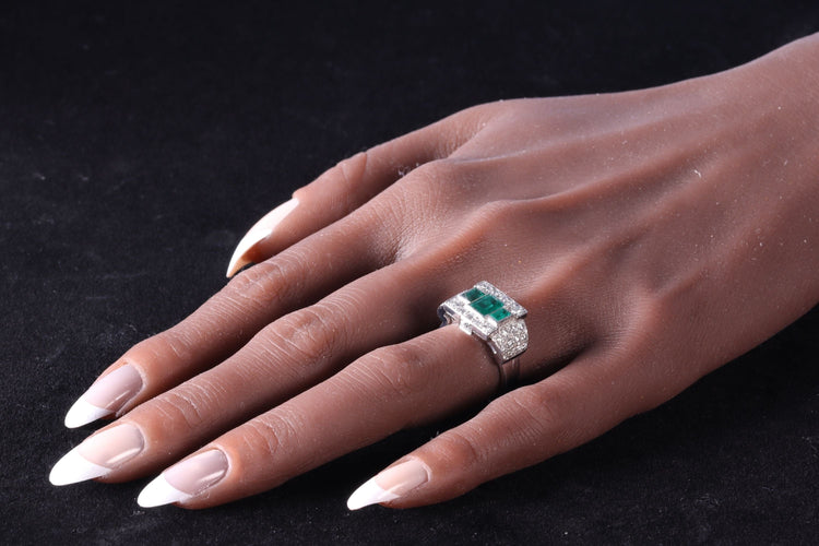 Bague 54 Voyager avec style : l'histoire des bagues vintage dupliquées 58 Facettes 16281-0017