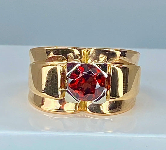 Bague Bague en or jaune 18 carats et platine sertie d’une pierre rouge , vers 1940 58 Facettes AB392
