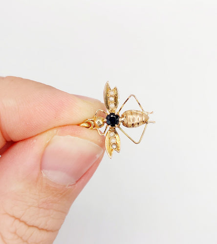 Pendentif Pendentif abeille victorien en or rose 18k avec saphir et perles 58 Facettes A06256