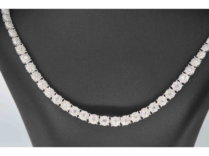 Collier Collier en or blanc avec diamants 58 Facettes 2038