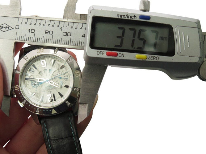 Montre Montre Jaeger-LeCoultre Master Compressor Diving GMT 156.8.25 38m automatique 58 Facettes 269228