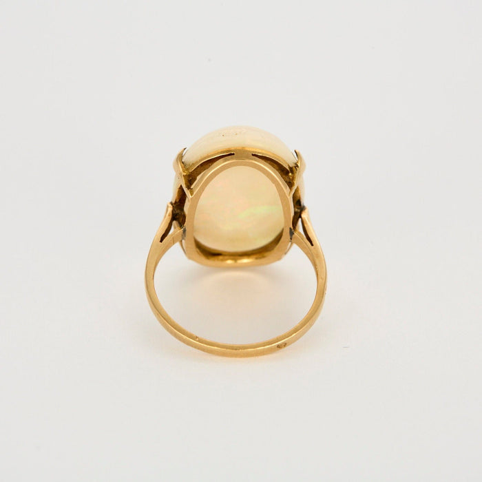 Bague 54 Bague Or Jaune Cabochon d'Opale Blanche 58 Facettes