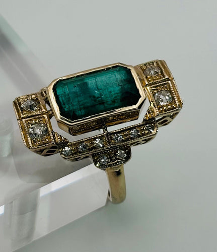 Bague 54 Bague vintage en or jaune avec émeraudes et diamants 58 Facettes 50252