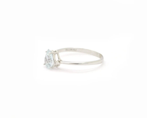 Bague Bague en or blanc avec une aigue-marine de 0,6 ct et des diamants de 0,02 ct 58 Facettes 13590