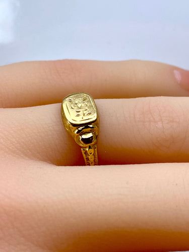 Chevalière en or jaune 18 carats vers 1900