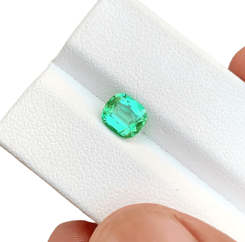 Gemstone Tourmaline verte bleue 1.38cts certificat HGTL 58 Facettes 13