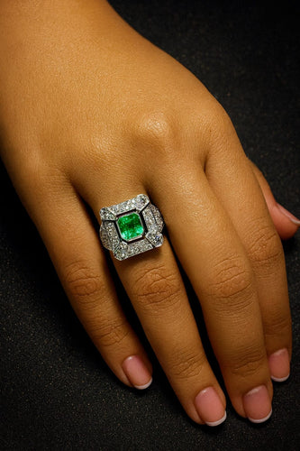 Bague 54 Bague de haute joaillerie en platine avec émeraudes et diamants 58 Facettes 50330