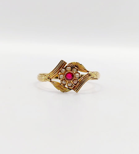 Bague 60 Bague fleur Art nouveau en or 18k, pierre rouge et perles (circa 1900) 58 Facettes A06426