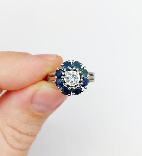 Bague 52 Bague marguerite Art déco en platine et diamant 0,65 ct, saphirs 58 Facettes A06577