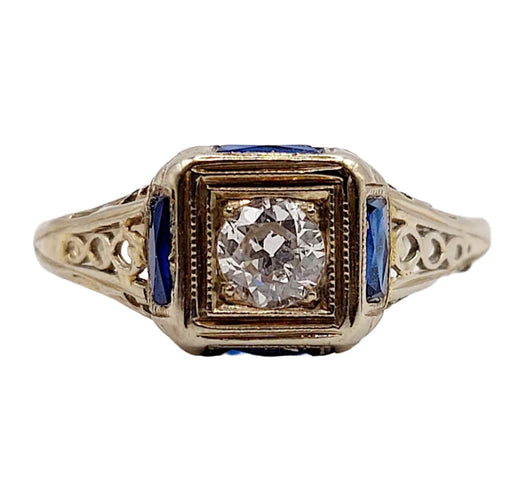 Bague 55.5 Bague chevalière Art Déco or blanc, diamant taille ancienne et saphirs calibrés (circa 1927) 58 Facettes A06084