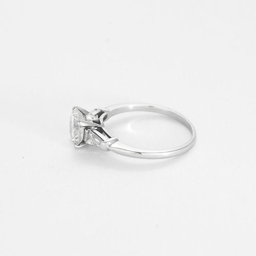 Bague 53 Solitaire en platine et diamants 58 Facettes B250574