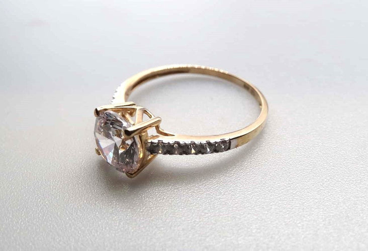 Bague 60 Bague en or, Oxydes de Zirconium 58 Facettes 13052