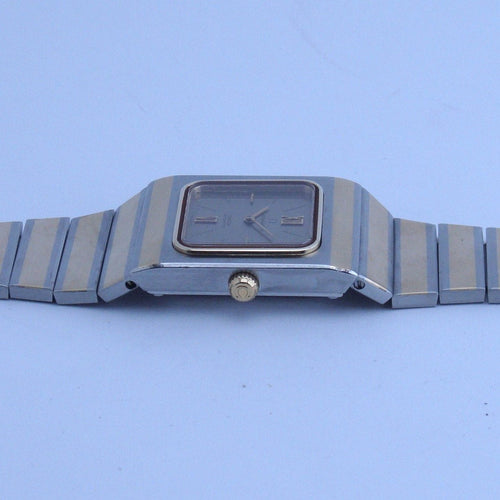 Montre OMEGA - Montre Constellation réf. 555.0012 58 Facettes