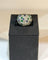 Bague 50 Bague dôme pavée de diamants , saphirs et émeraudes 58 Facettes