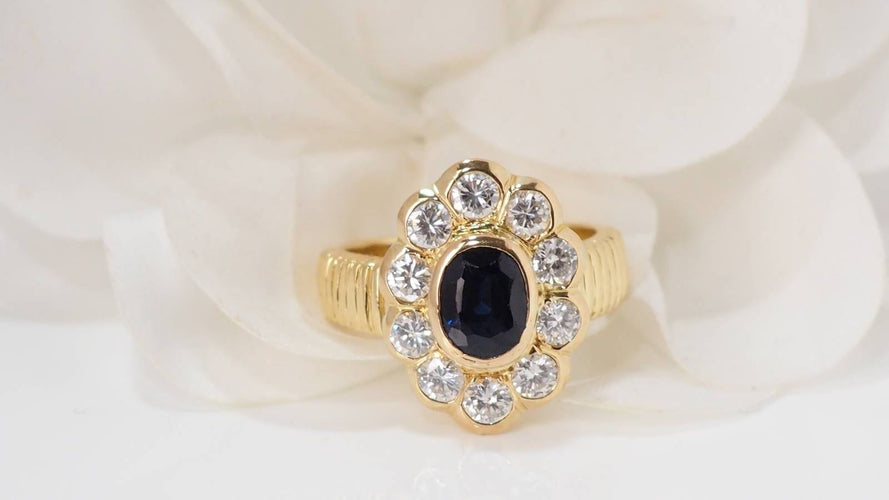 Bague saphir ovale et diamants