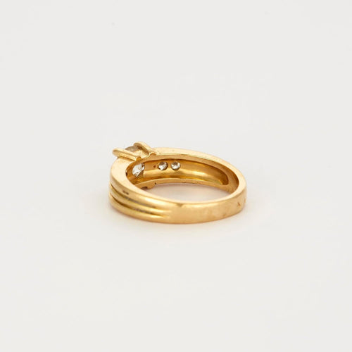 Bague 52 Bague or jaune sertie de diamants 58 Facettes GU42