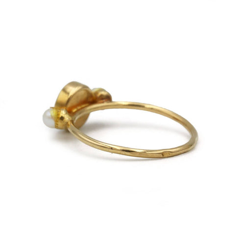 Bague 46 Bague or jaune 750 onix, diamant et perles 58 Facettes 1328