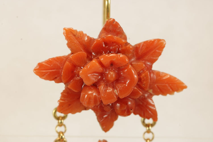 Boucles d'oreilles Boucles d'oreilles antiques en or jaune corail 58 Facettes 7692