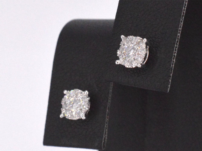 White gold earrings with brilliant cut diamonds 58 Facettes 2157