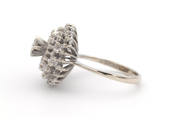 Bague 53 Bague Années 70 en or blanc et diamants 58 Facettes 14050