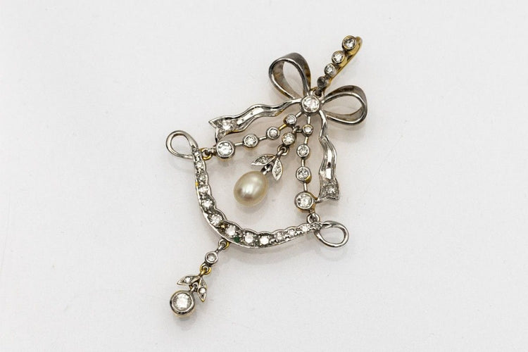 Pendentif Pendentif antique en or avec diamants et perles 58 Facettes 10231