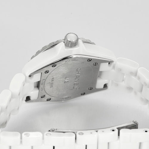 Montre CHANEL- J12 - Montre en céramique blanche. 58 Facettes 250278