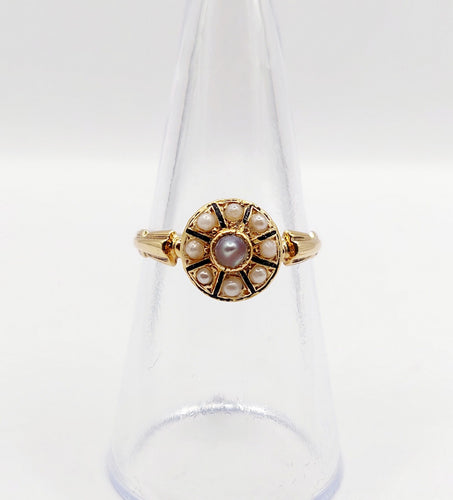 Bague 53 Bague cible antique or jaune 18k perles et émail noir (circa 1900) 58 Facettes A06001