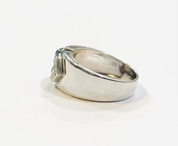 Bague 54 Bague or blanc et diamants 58 Facettes