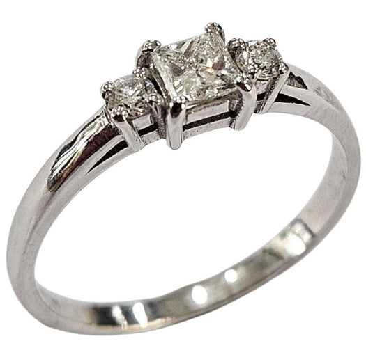 Bague Bague en or blanc faite main, diamant naturel taille princesse 58 Facettes E01